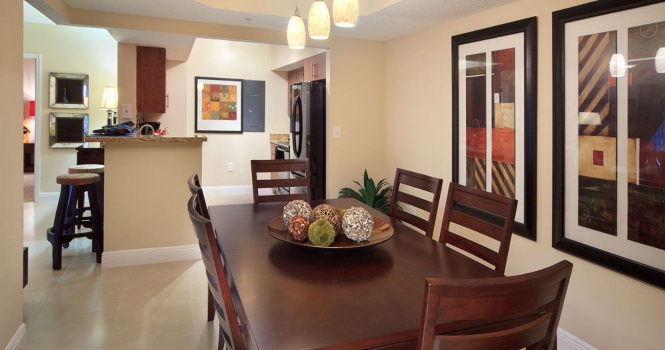 dining room with table and chairs marquesa, pembroke pines fl